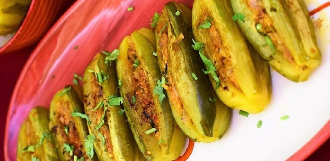 Bharela Parval Nu Shaak/Stuffed Parval Vegetable